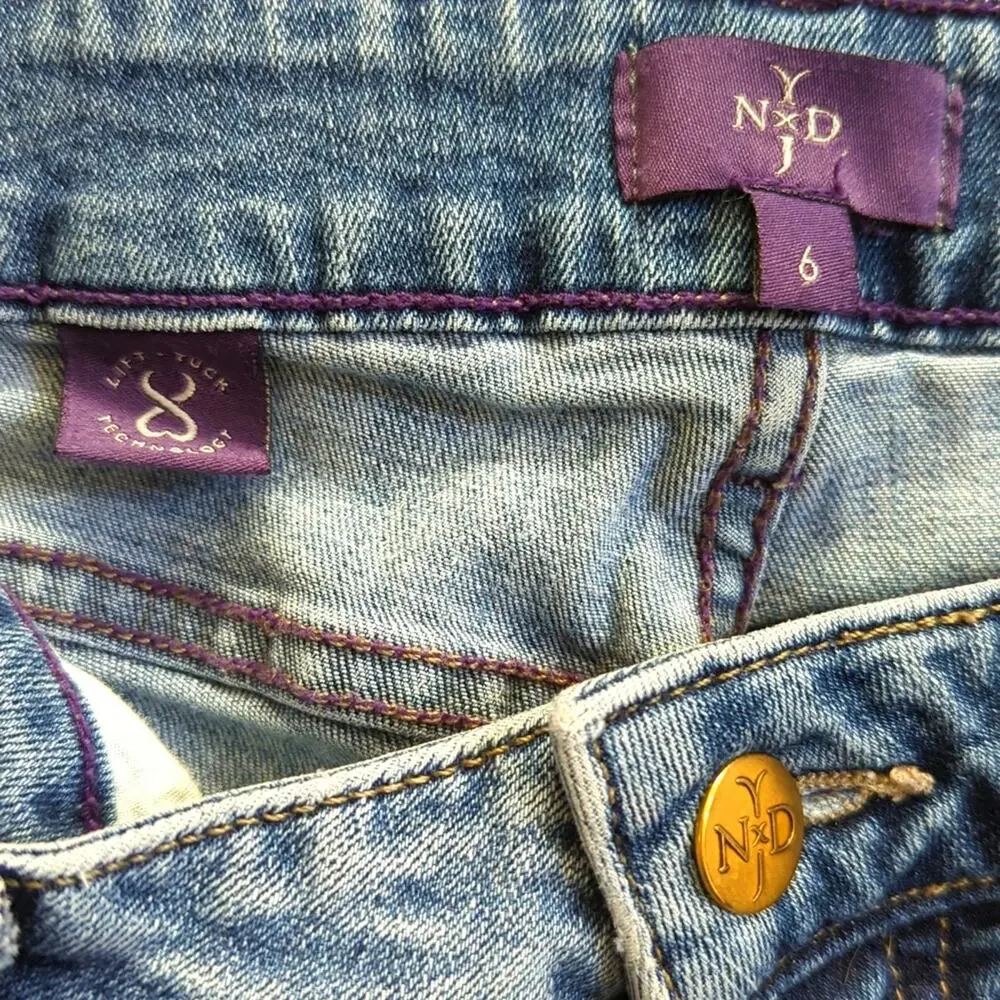 Not Your Daughter's Jeans Light Wash Legging Straight Skinny Fall Jeans